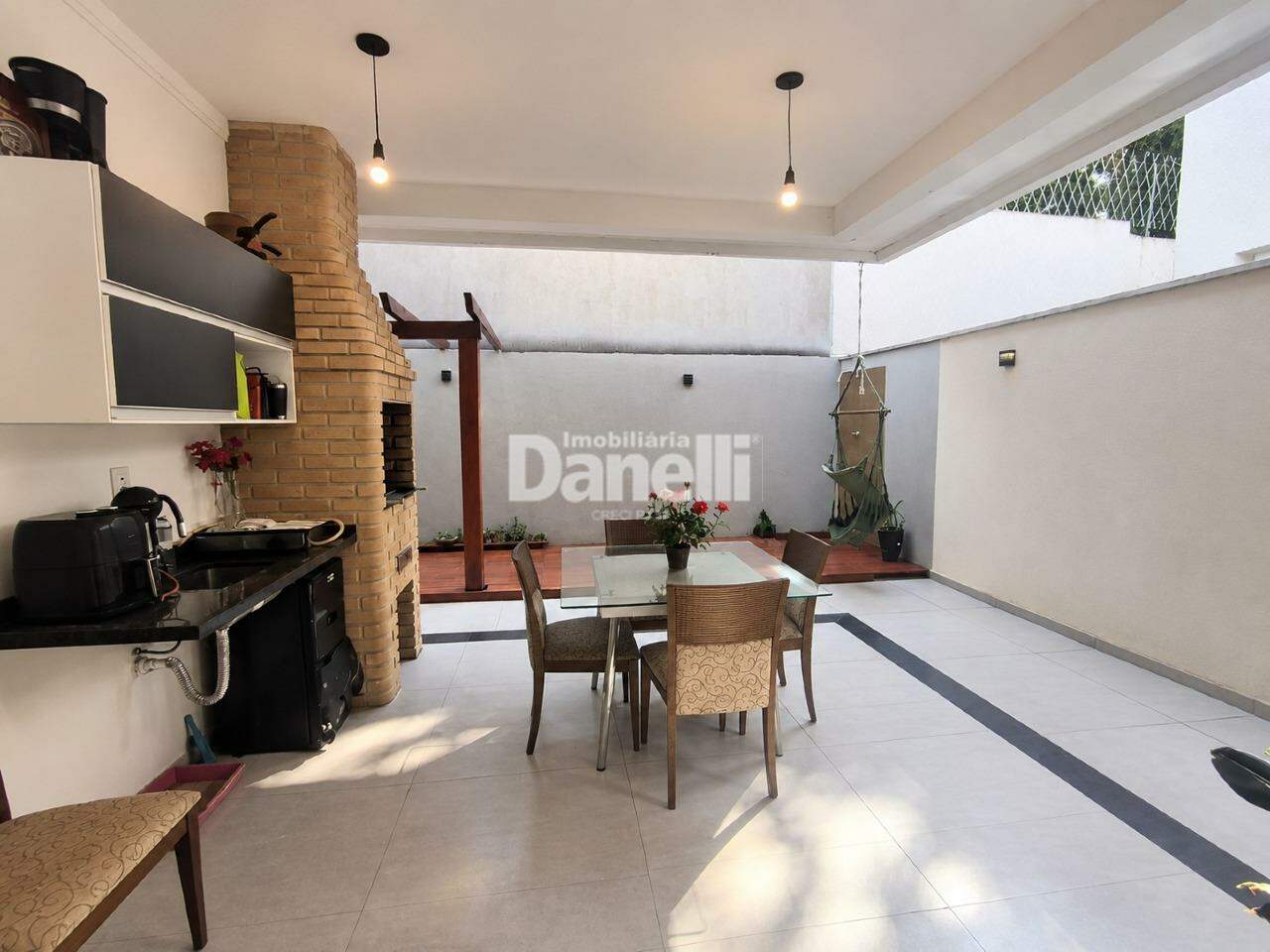 Casa em Condomínio à venda no Rancho Grande: 