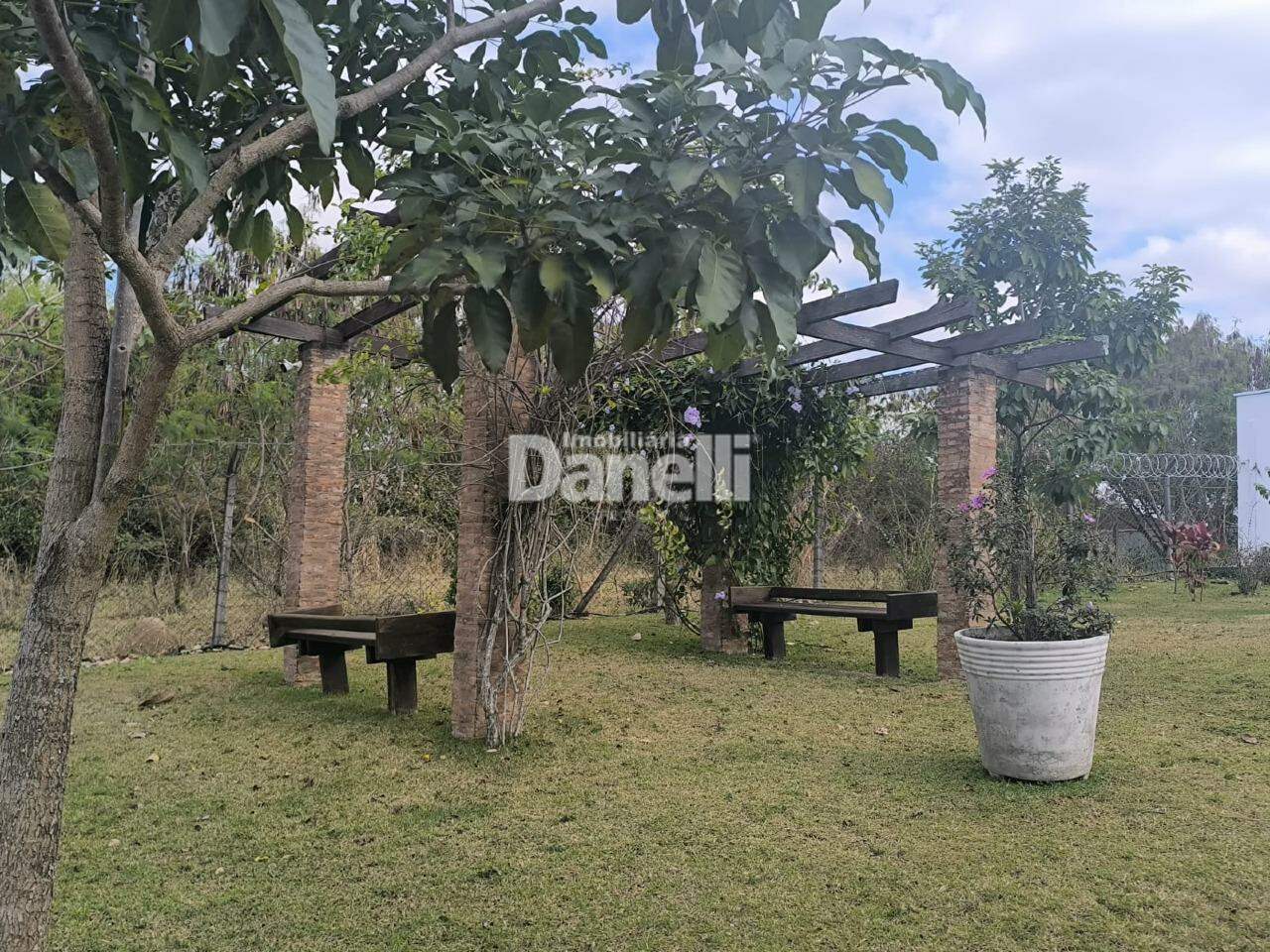 Casa em Condomínio à venda no Rancho Grande: 