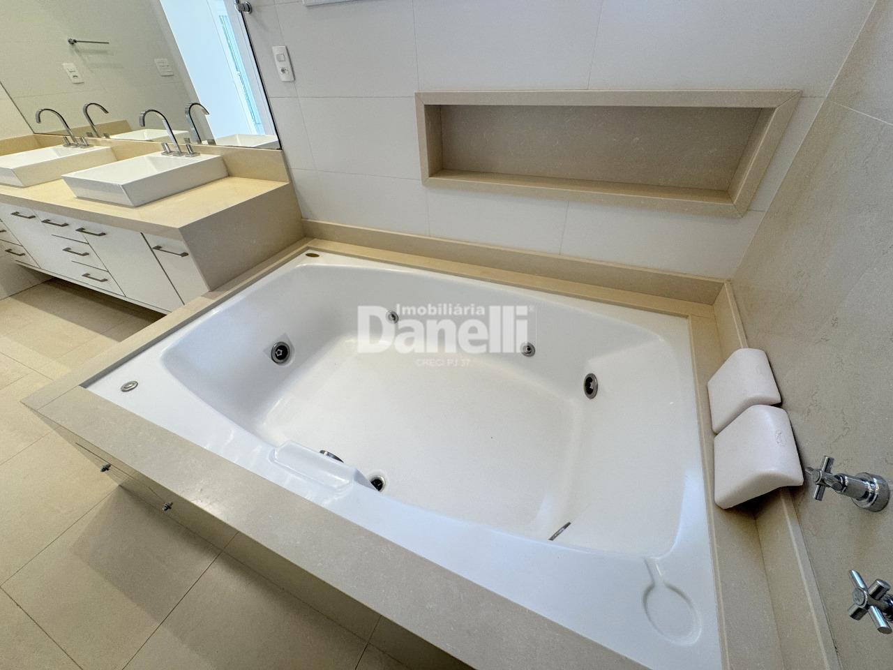 Casa em Condomínio à venda no Chácara Olaria: 