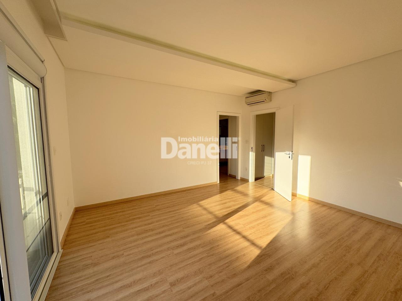 Casa em Condomínio à venda no Chácara Olaria: 