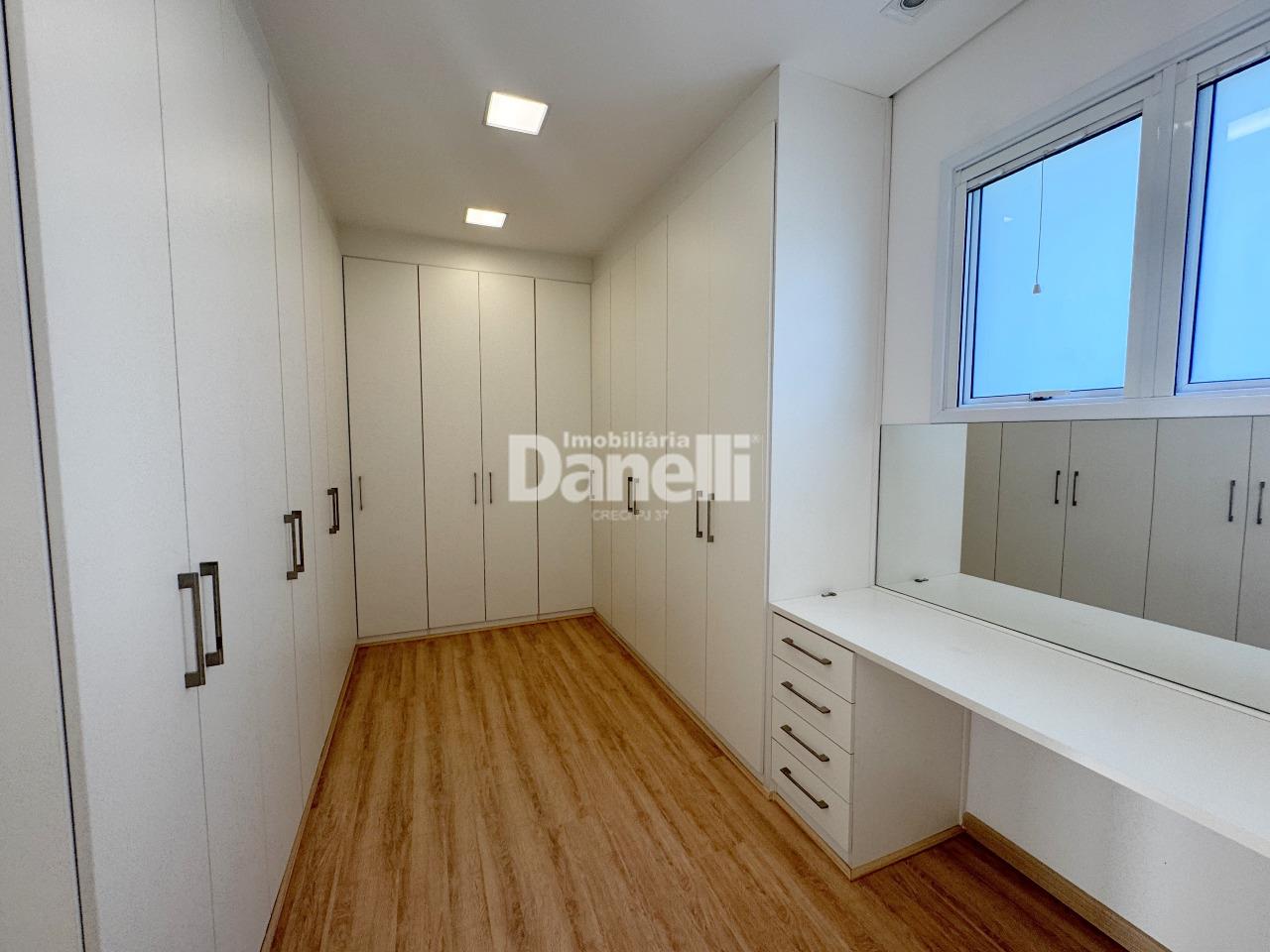 Casa em Condomínio à venda no Chácara Olaria: 