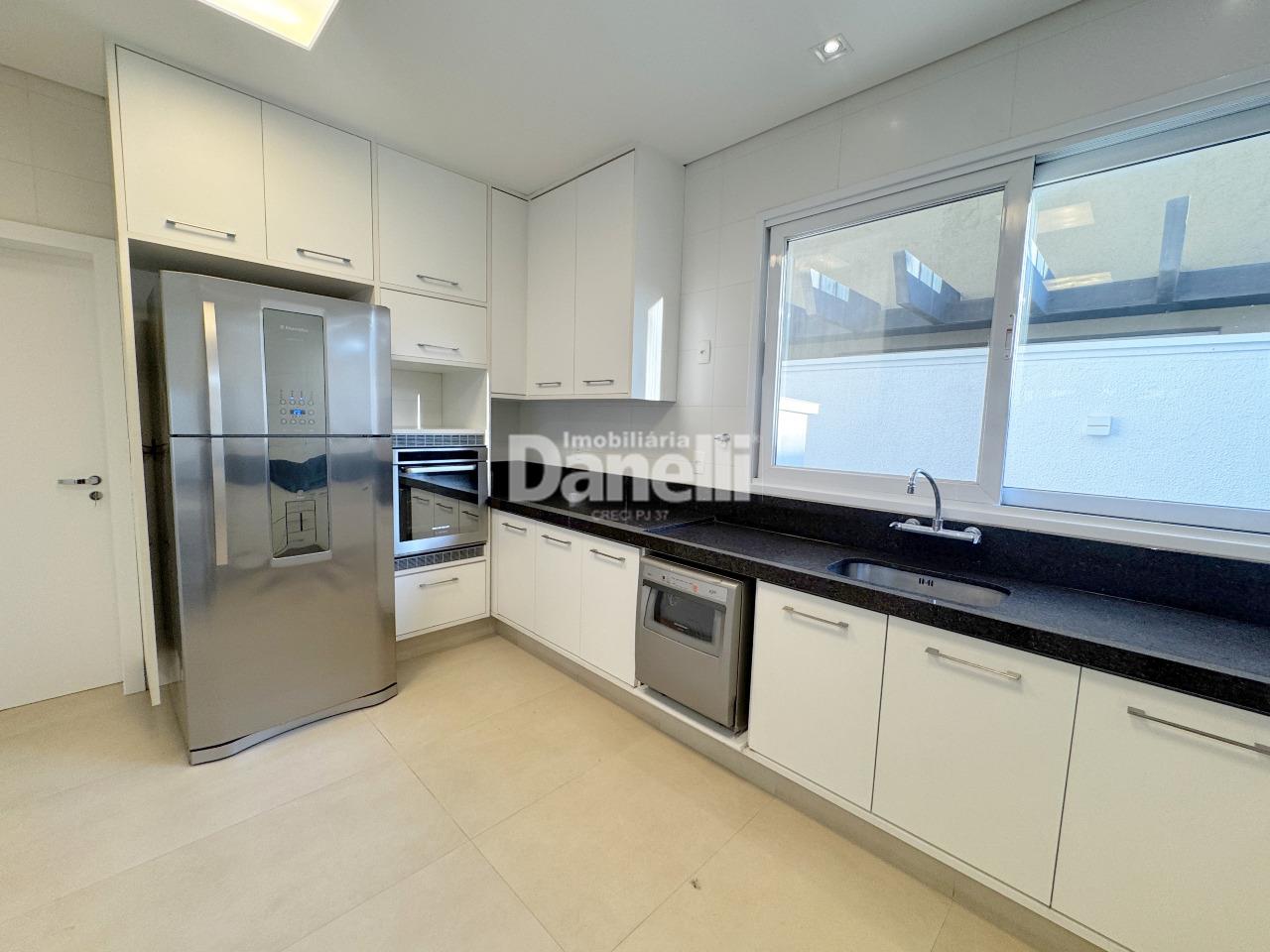 Casa em Condomínio à venda no Chácara Olaria: 