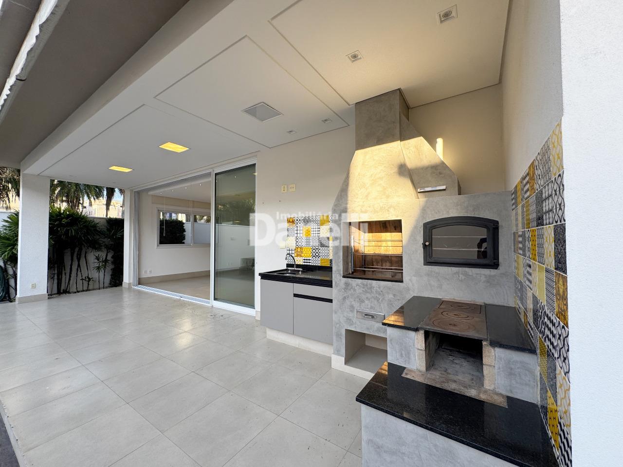 Casa em Condomínio à venda no Chácara Olaria: 