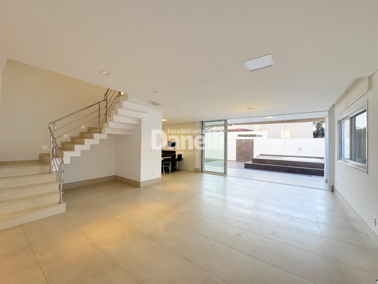 Casa em Condomínio à venda no Chácara Olaria: 