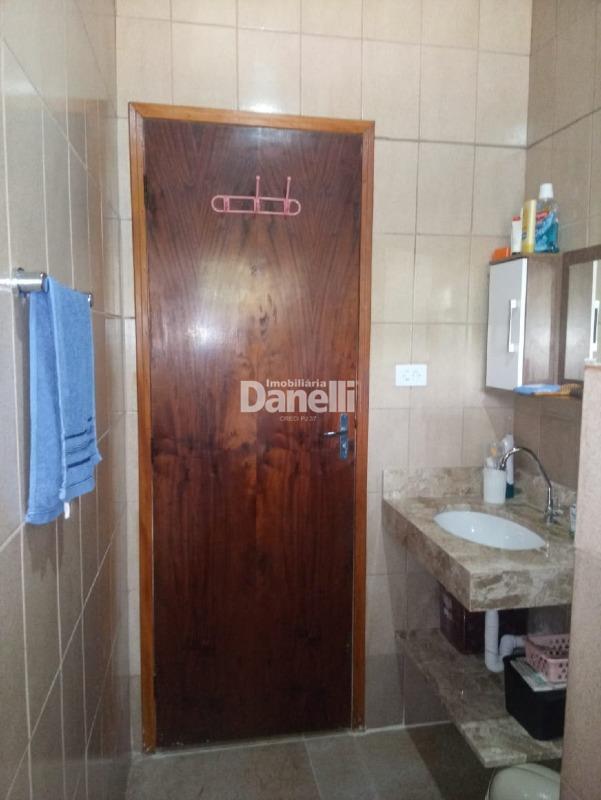 Casa à venda no Jardim Ana Rosa: 