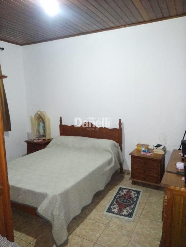 Casa à venda no Jardim Ana Rosa: 