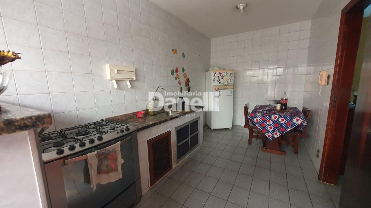 Casa à venda no Parque Santo Antônio: 