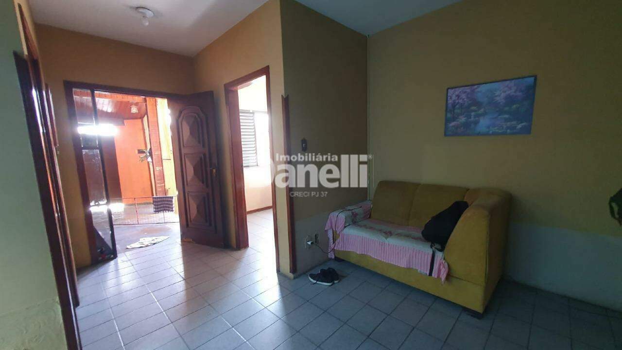 Casa à venda no Parque Santo Antônio: 