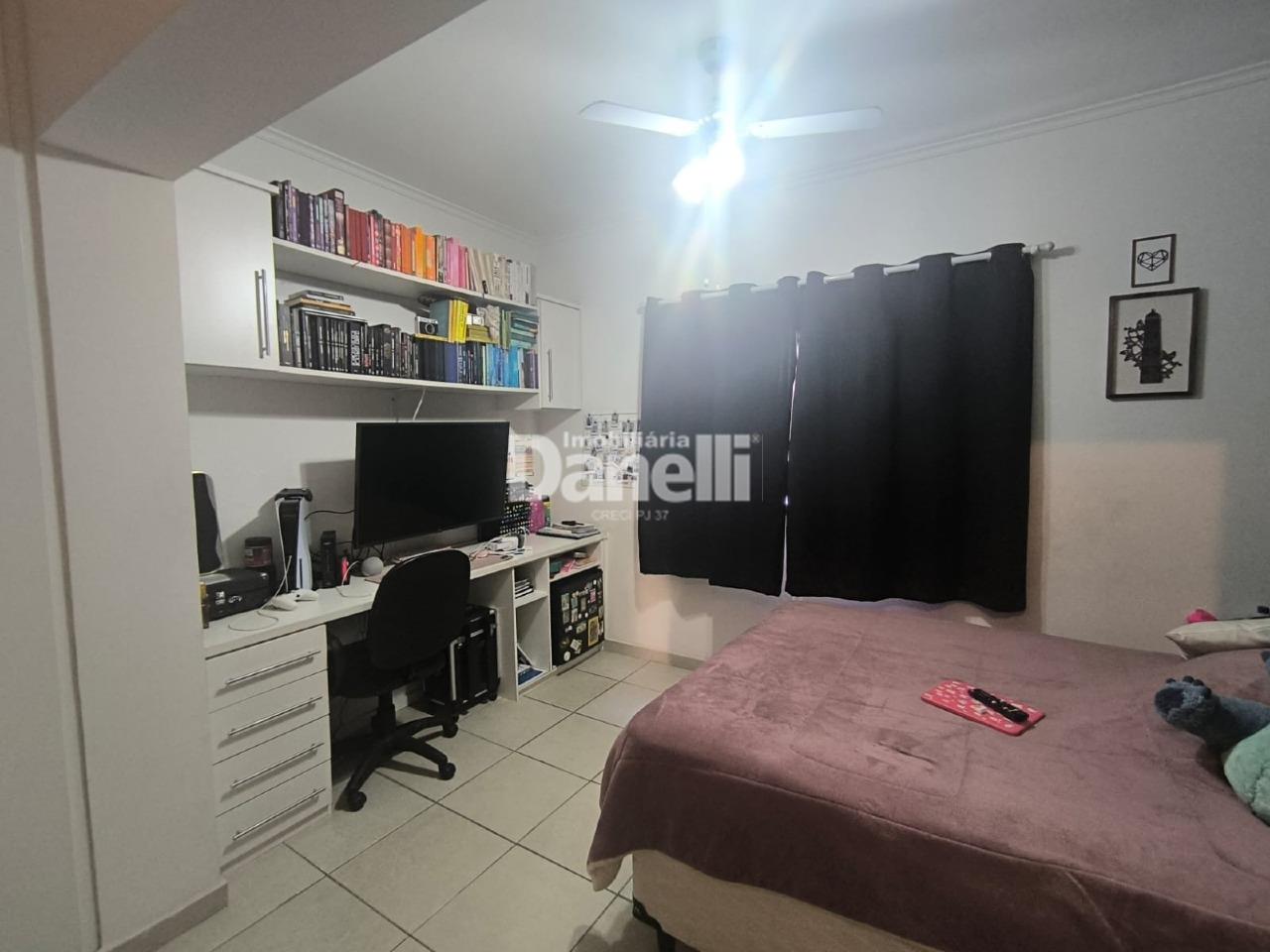 Casa à venda no Centro: 