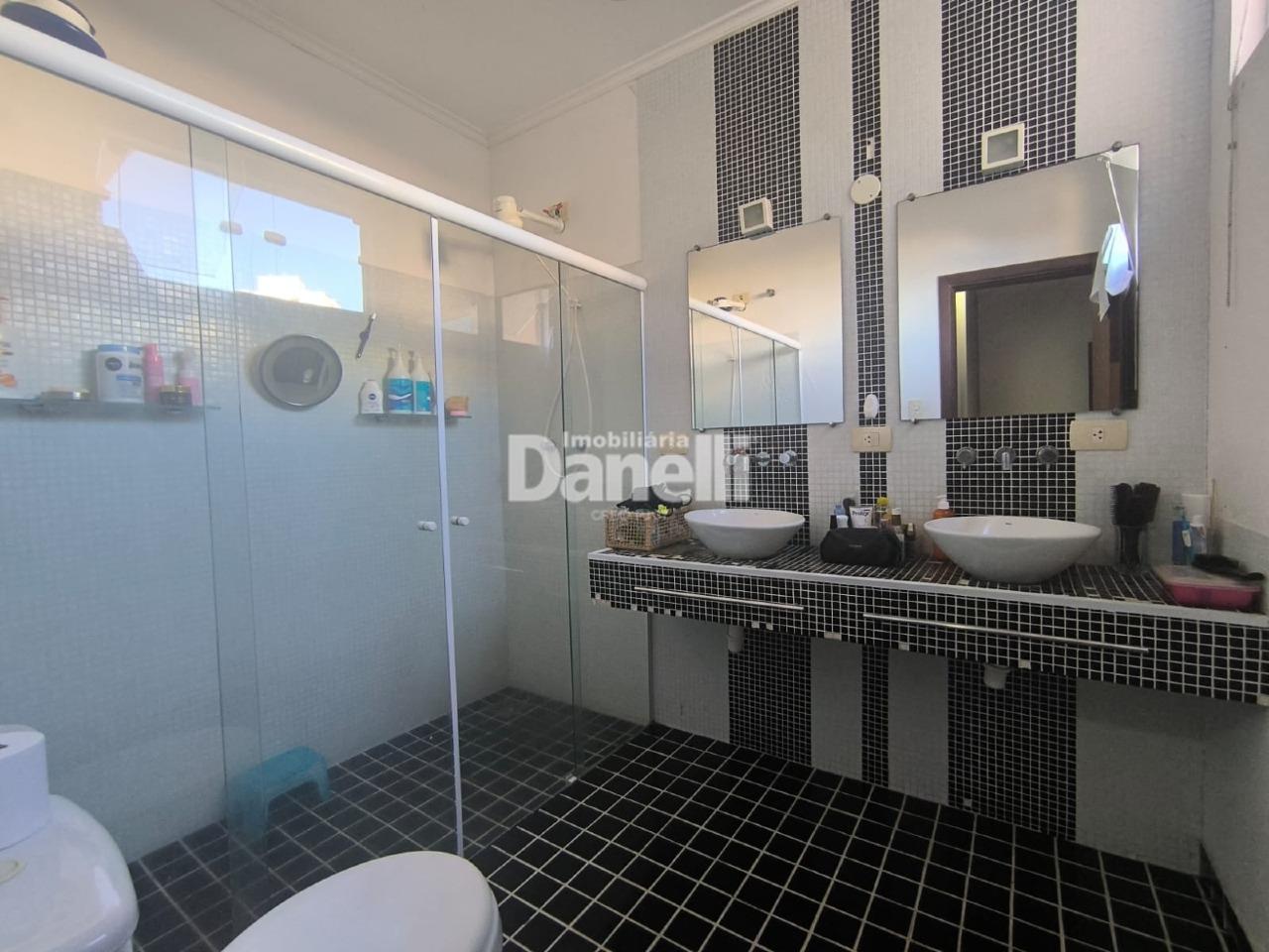 Casa à venda no Centro: 