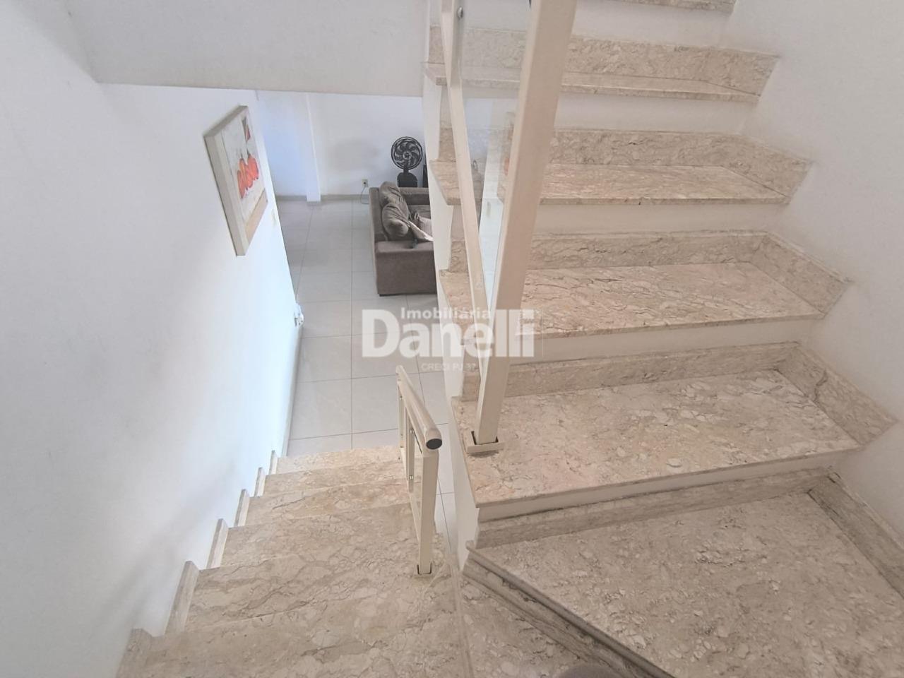 Casa à venda no Centro: 