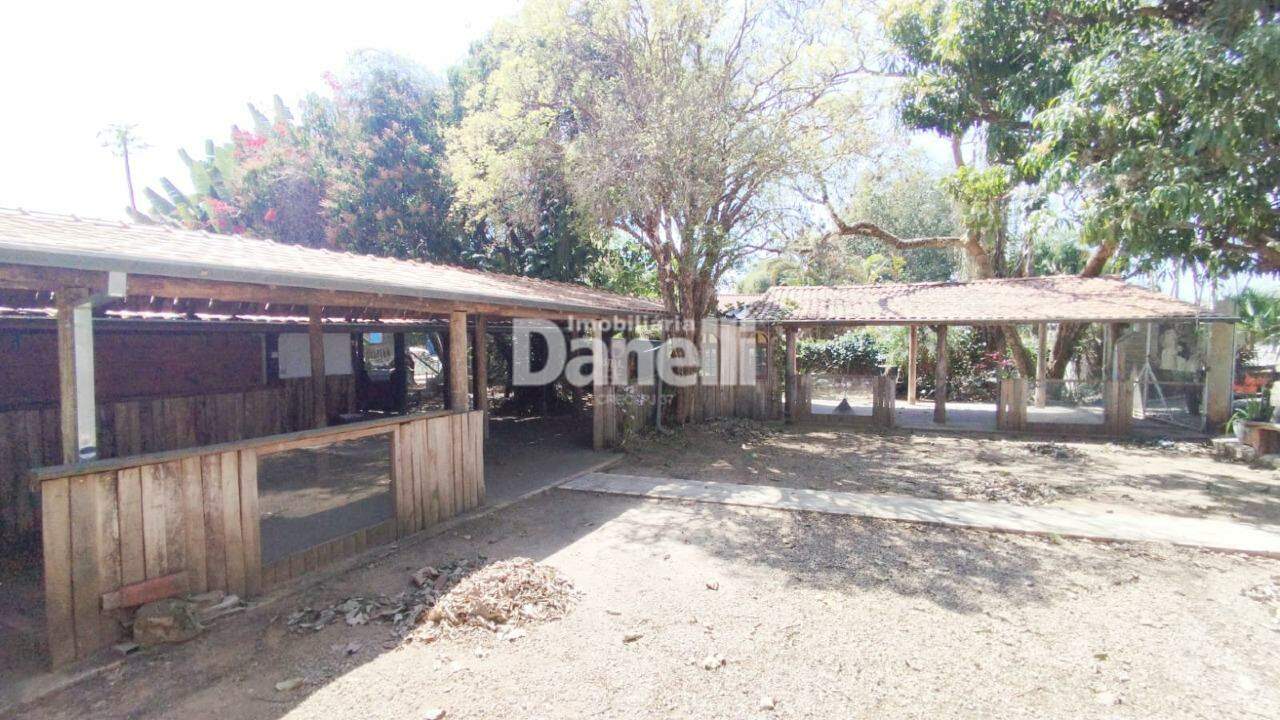 Ponto Comercial para aluguel no Quiririm: