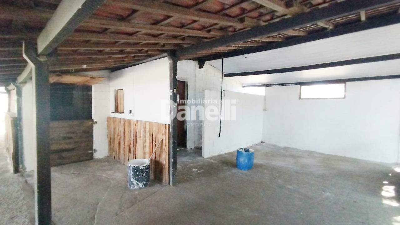 Ponto Comercial para aluguel no Quiririm: