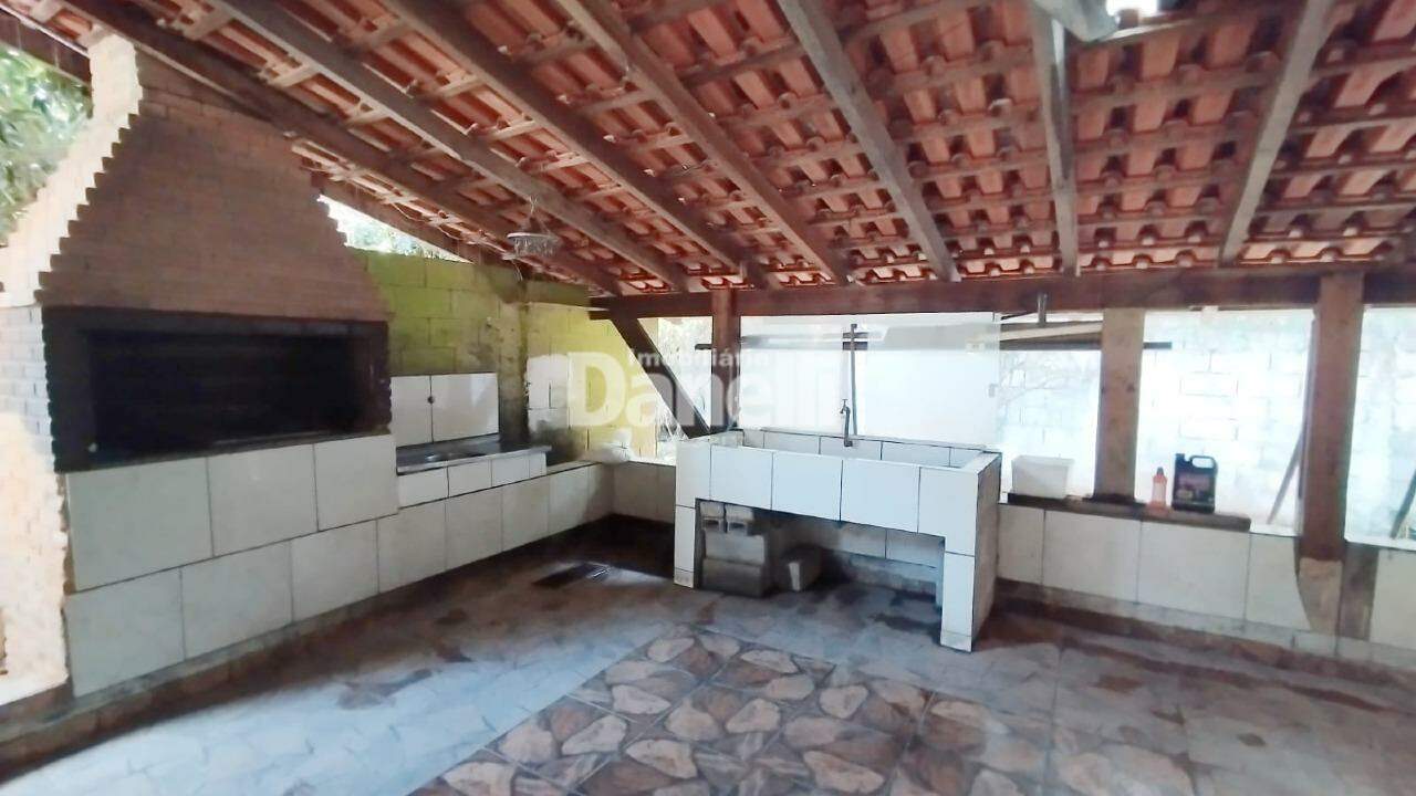 Ponto Comercial para aluguel no Quiririm: