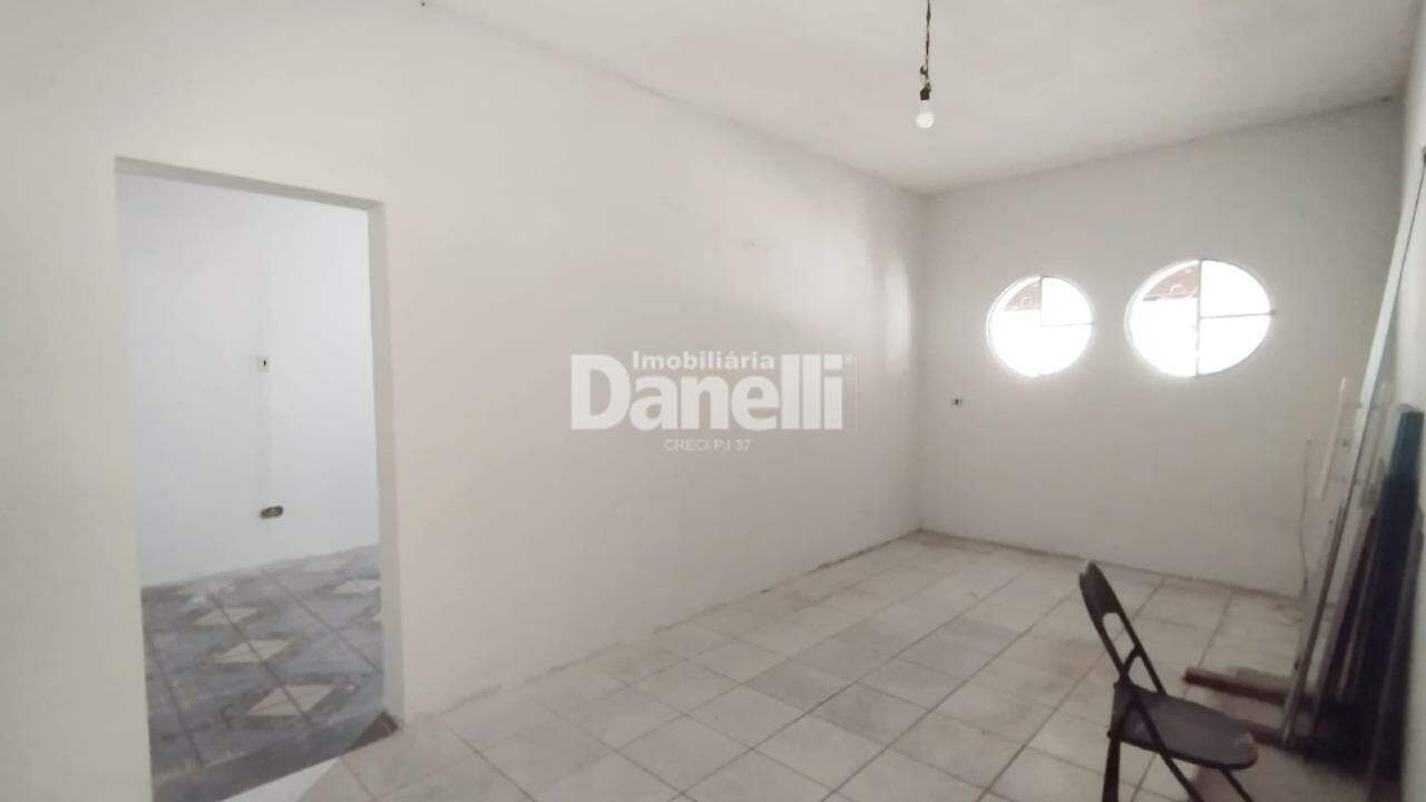 Ponto Comercial para aluguel no Quiririm: