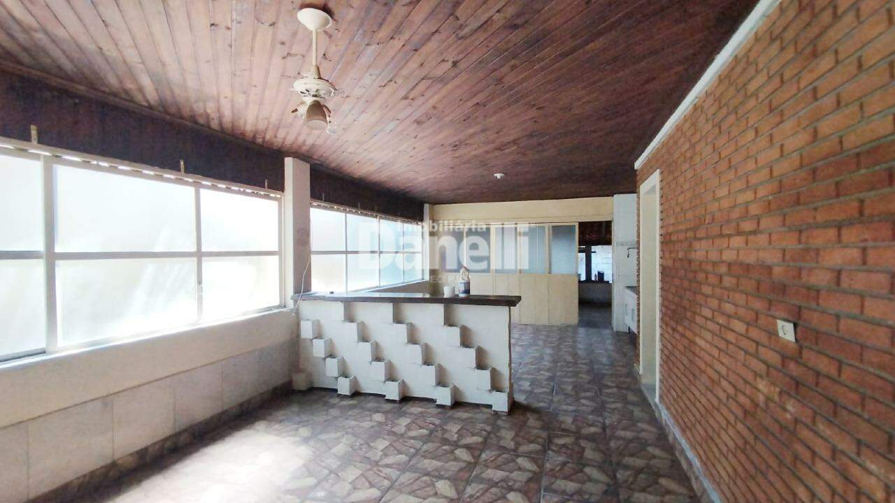 Ponto Comercial para aluguel no Quiririm: