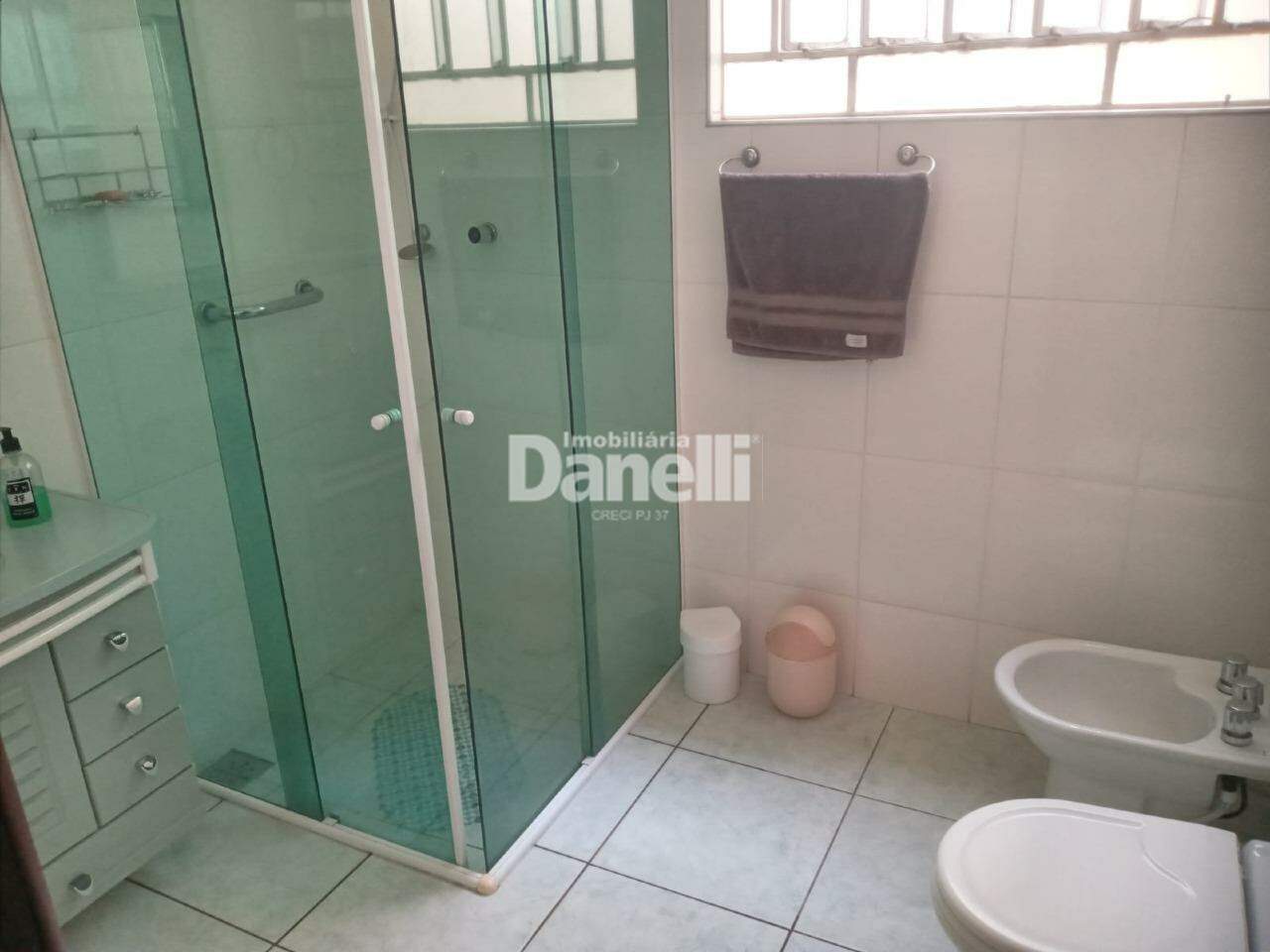 Casa à venda no Centro: 