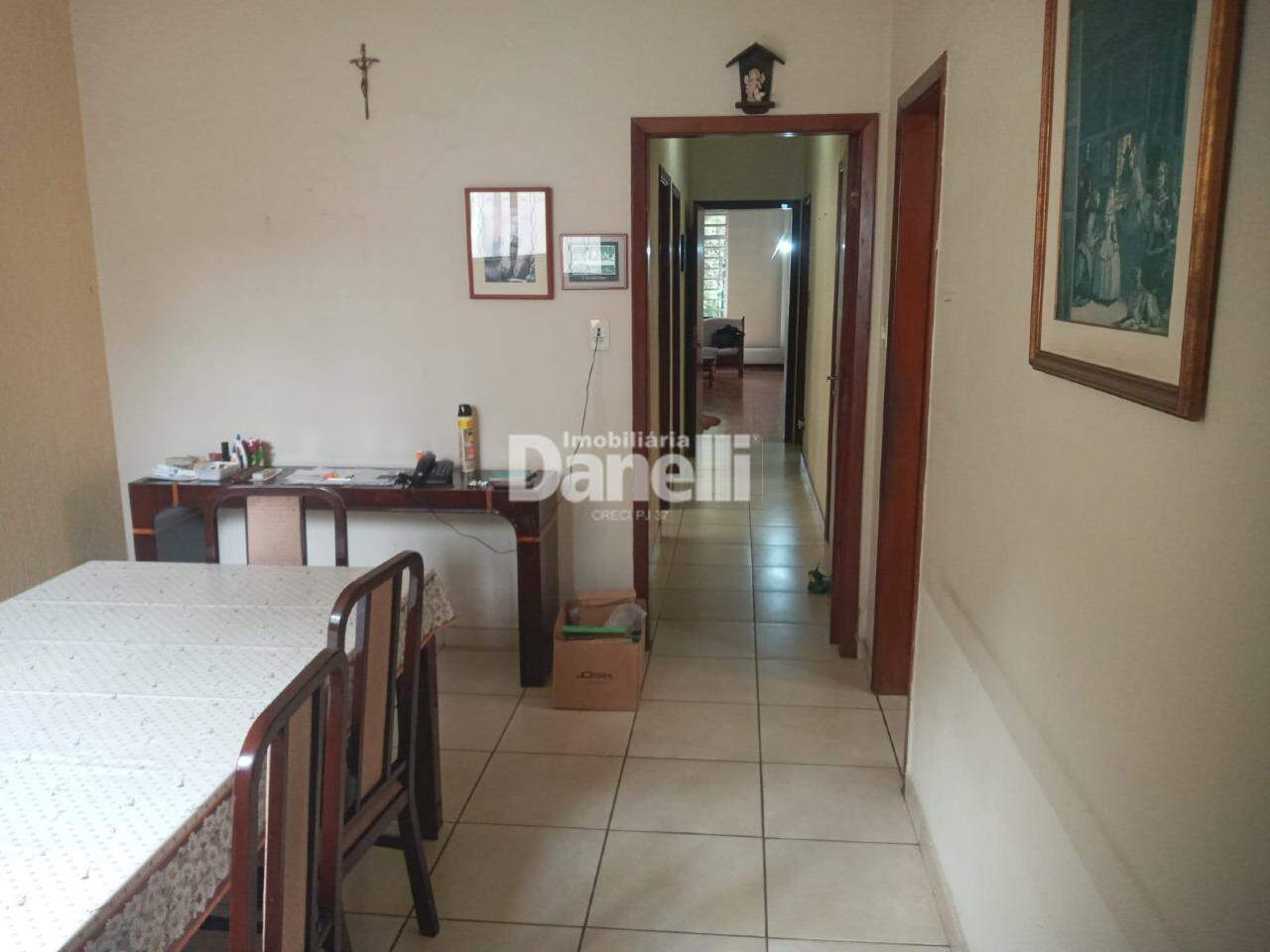 Casa à venda no Centro: 