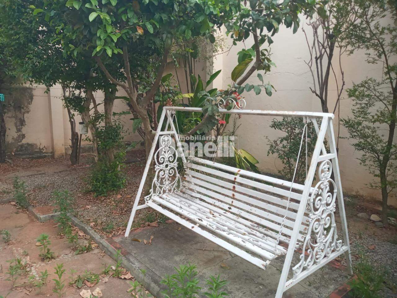 Casa à venda no Centro: 