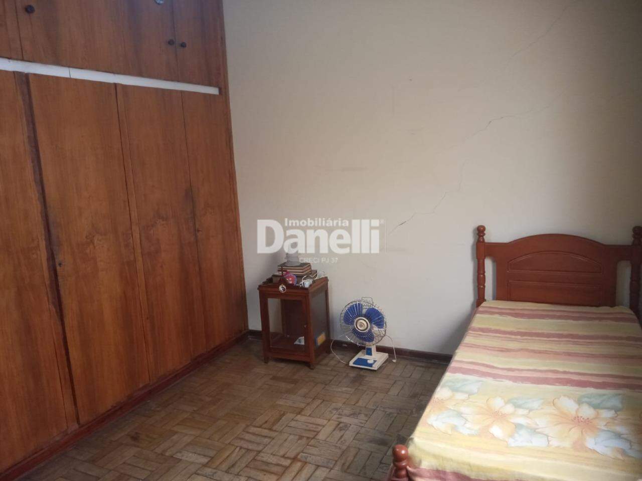 Casa à venda no Centro: 