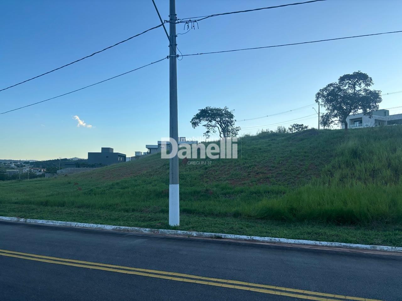 Lote em Condomínio à venda no Morada dos Nobres: 