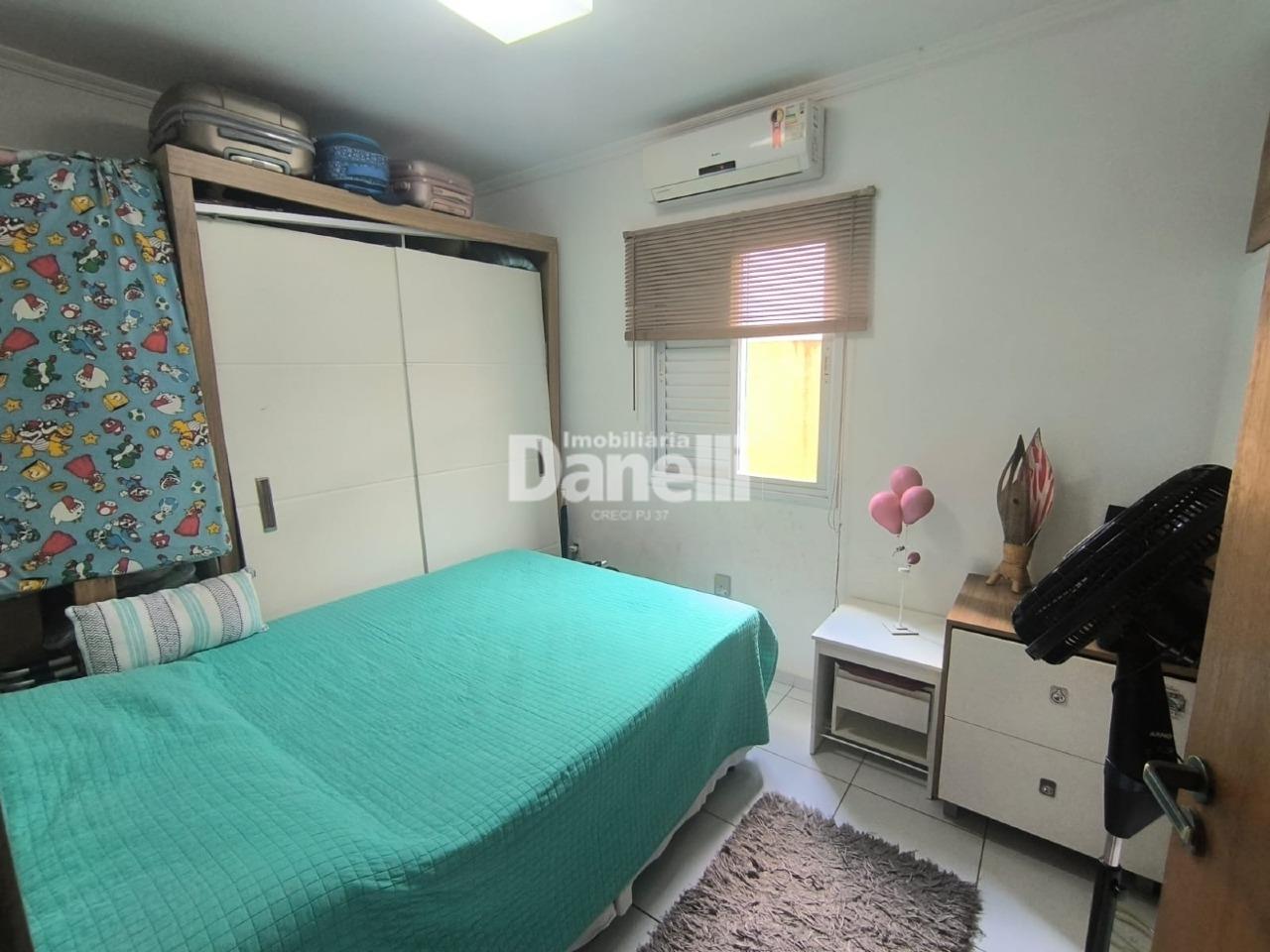 Casa em Condomínio à venda no Parque Paduan: 