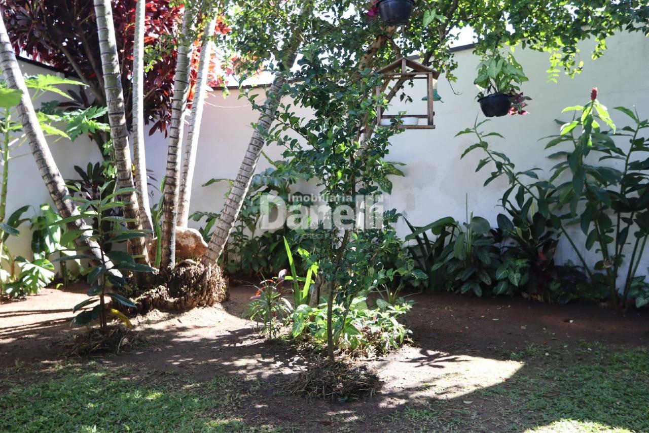 Apartamento à venda no Areao: 