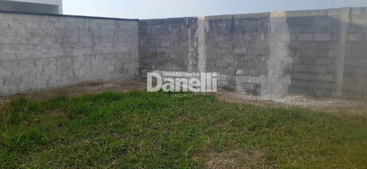 Lote em Condomínio à venda no Quiririm: 