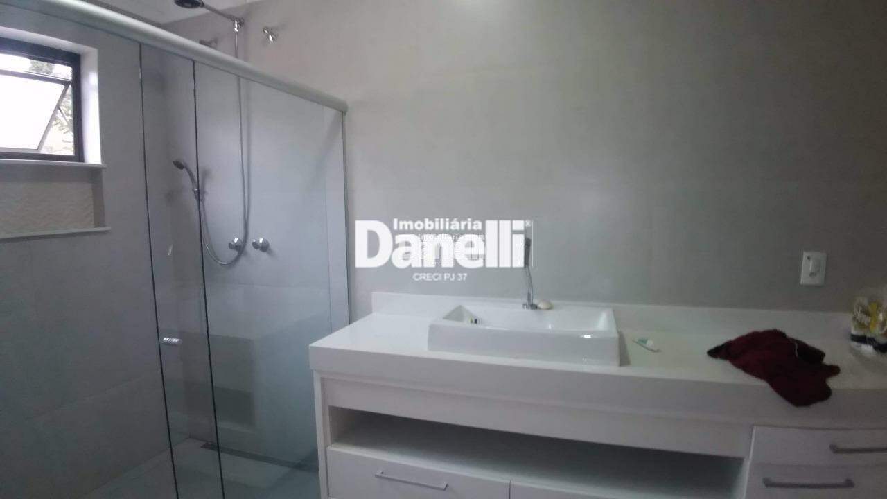 Casa em Condomínio para aluguel no Chácaras Cataguá: