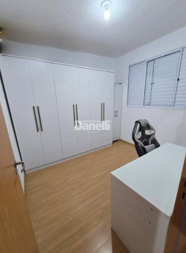 Apartamento à venda no Piracangaguá: 