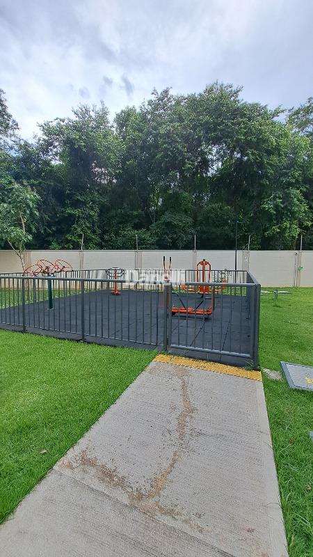 Apartamento à venda no Piracangaguá: play