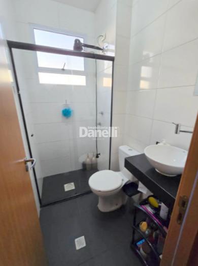 Apartamento à venda no Piracangaguá: 