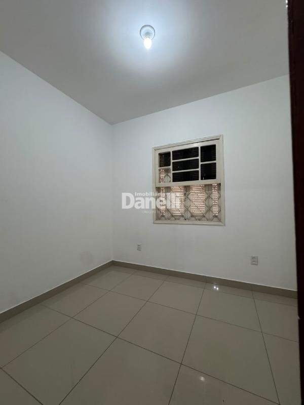 Casa para aluguel no Jardim Santa Clara: 
