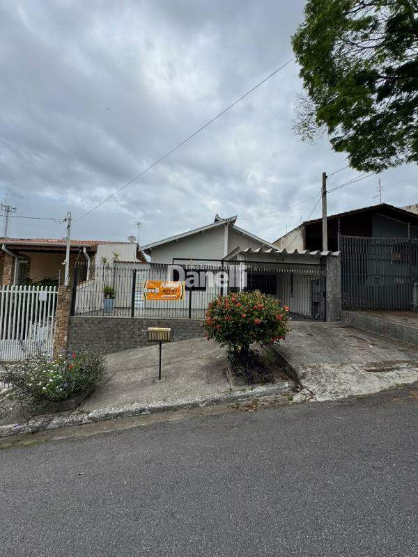 Casa para aluguel no Jardim Santa Clara: 