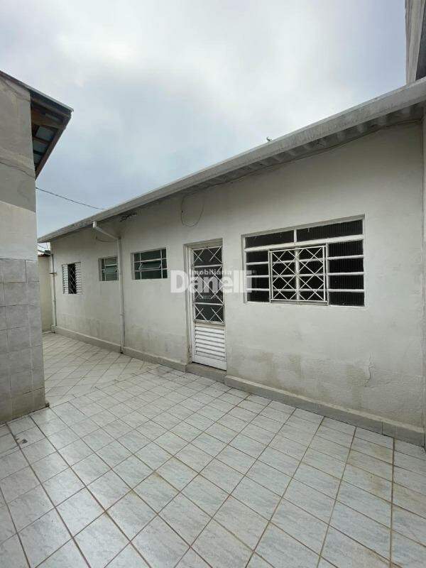 Casa para aluguel no Jardim Santa Clara: