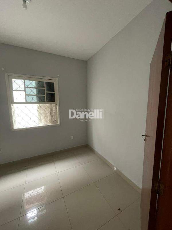 Casa para aluguel no Jardim Santa Clara: QUARTO 02
