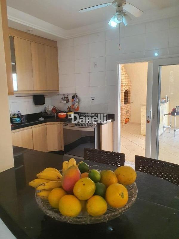 Casa em Condomínio à venda no Loteamento Residencial Porto Seguro: 