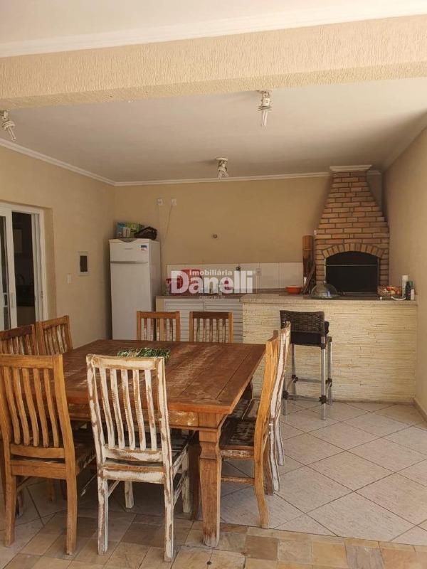 Casa em Condomínio à venda no Loteamento Residencial Porto Seguro: 