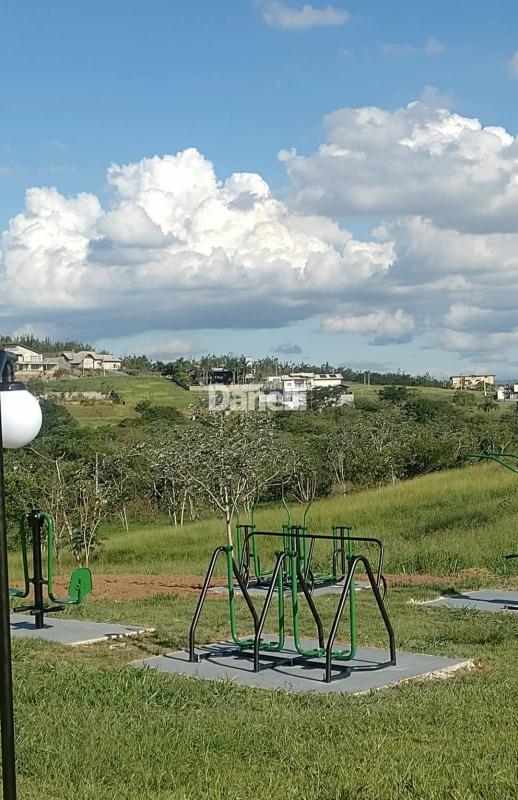 Lote em Condomínio à venda no Loteamento Comercial e Residencial Village da Serra: 