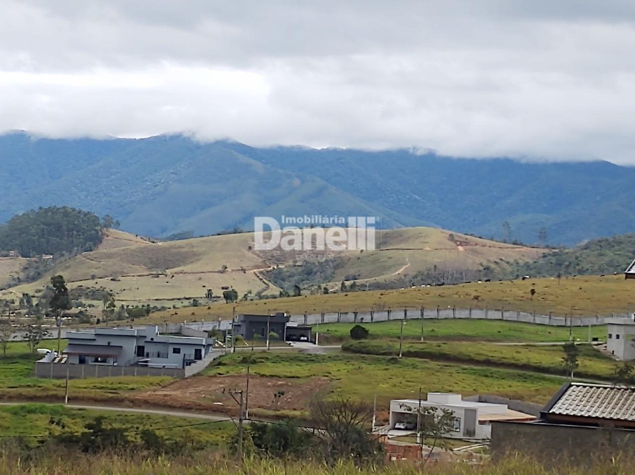 Lote em Condomínio à venda no Loteamento Comercial e Residencial Village da Serra: 