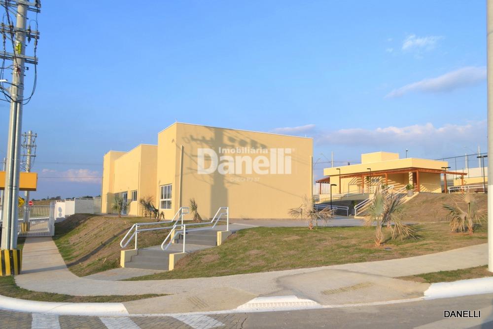 Lote em Condomínio à venda no Vale dos Cristais: 