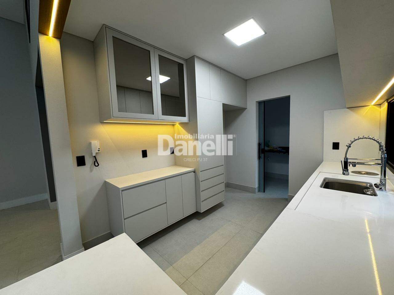 Casa em Condomínio à venda no Condomínio San Marco: