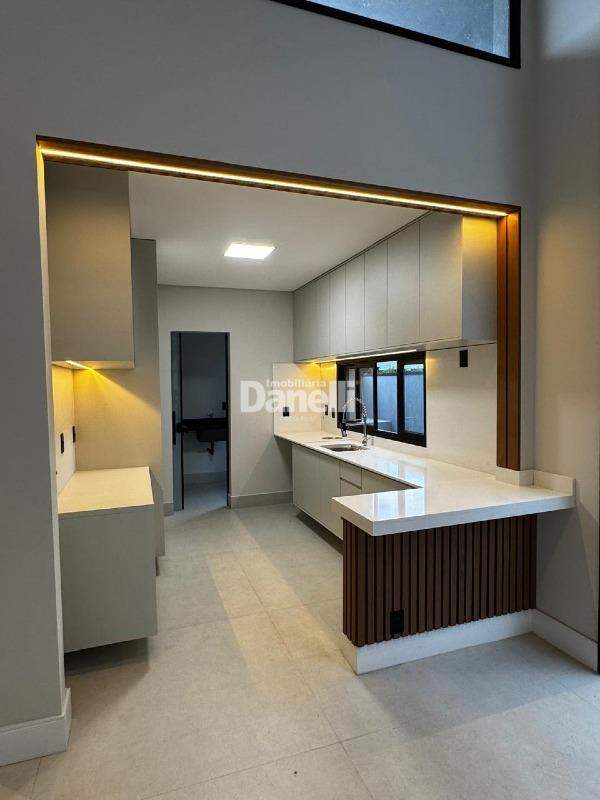 Casa em Condomínio à venda no Condomínio San Marco: