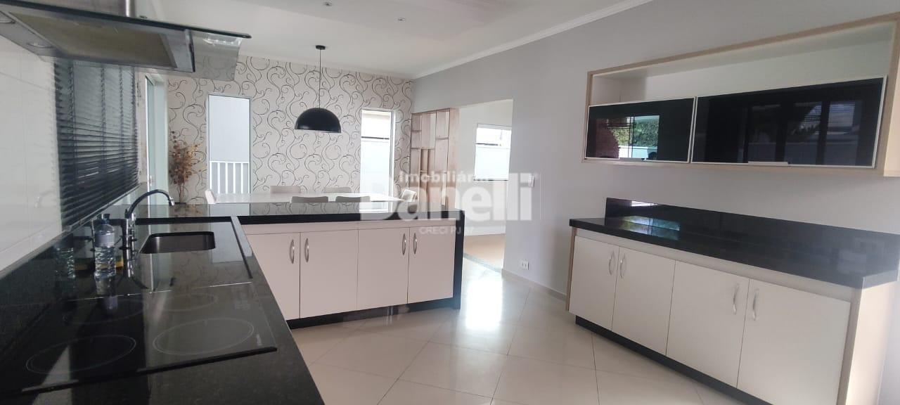 Casa em Condomínio à venda no Loteamento Residencial Campos do Conde II: 