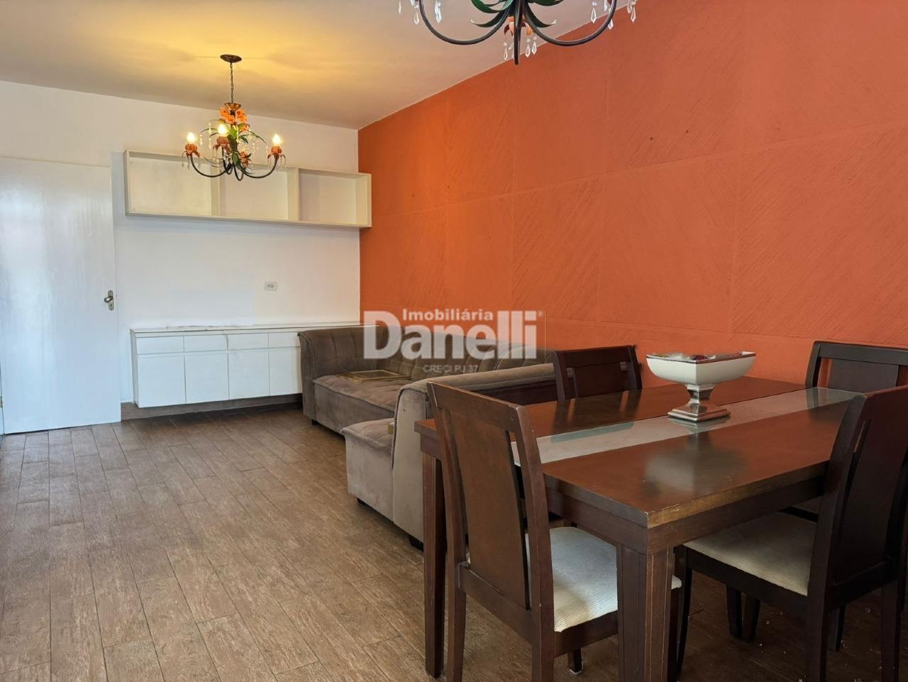 Casa à venda no Centro: 