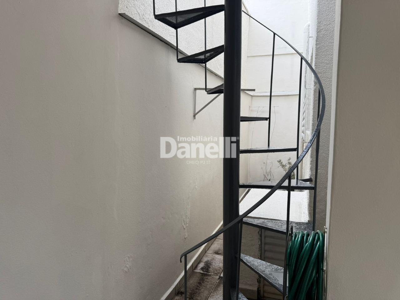 Casa à venda no Centro: 