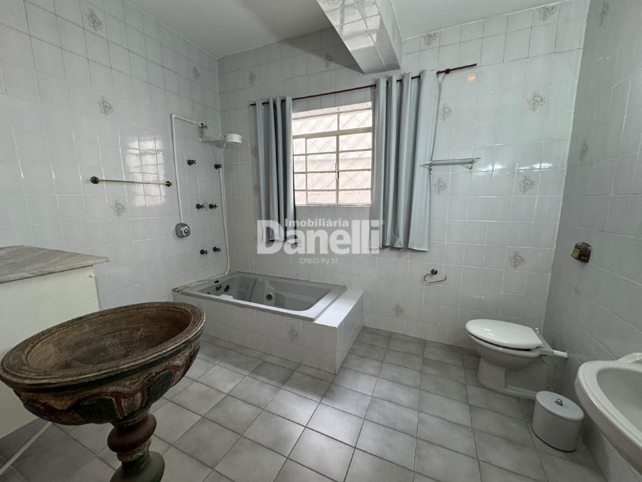 Casa à venda no Centro: 