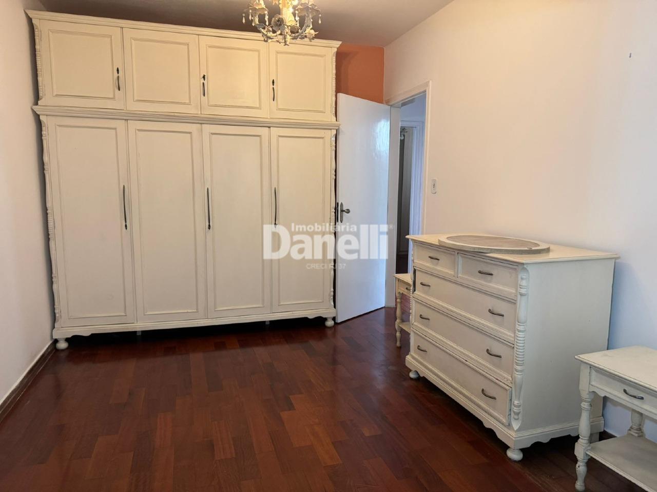 Casa à venda no Centro: 