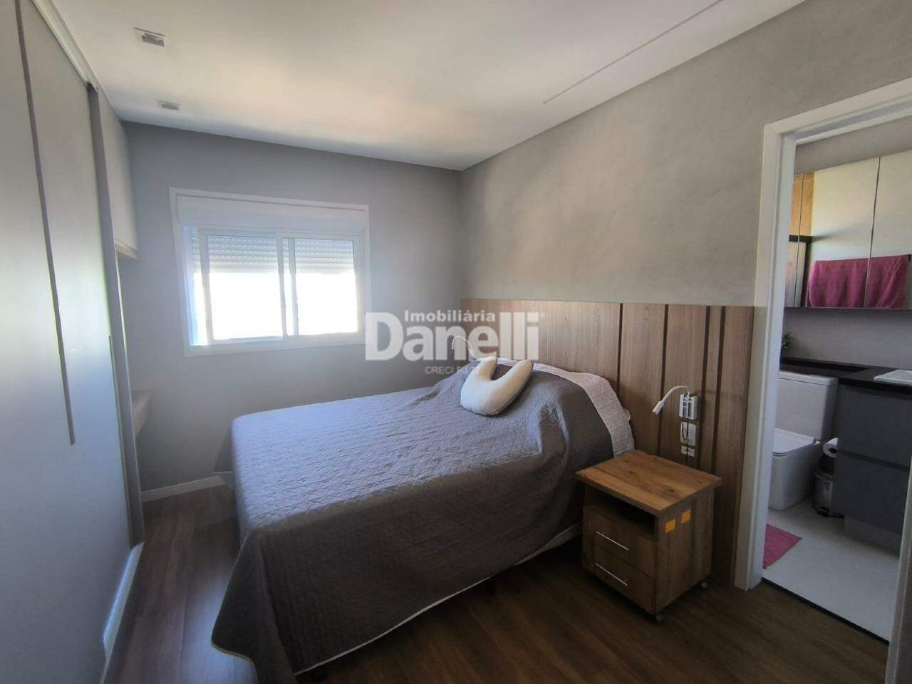 Apartamento à venda no Loteamento Residencial e Comercial Bosque Flamboyant: 