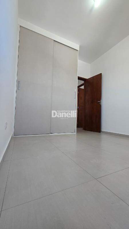 Apartamento à venda no Granja Daniel: 